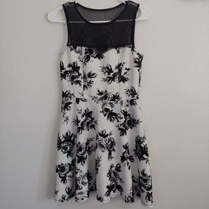 Trixxi M white and black floral dress